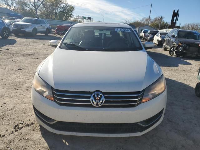 2013 Volkswagen Passat SE