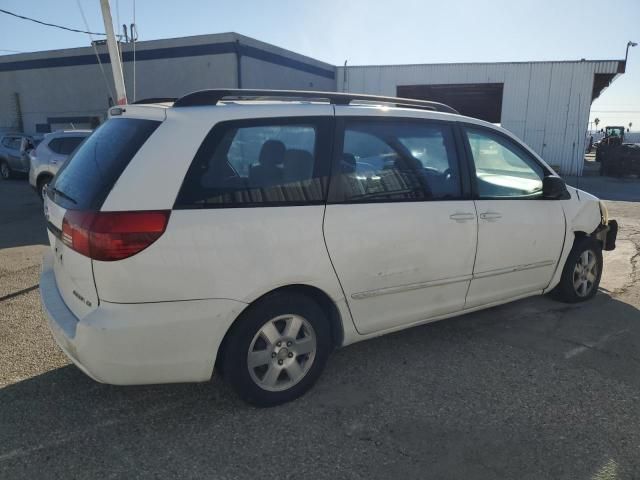 2005 Toyota Sienna CE