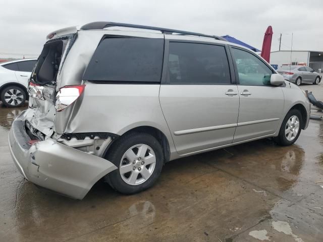 2009 Toyota Sienna XLE