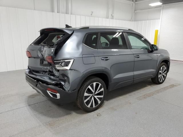 2024 Volkswagen Taos SE