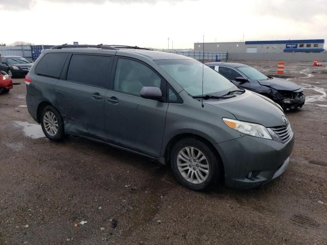 2011 Toyota Sienna XLE