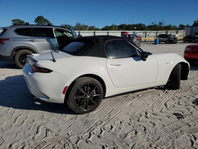 2021 Mazda MX-5 Miata Club