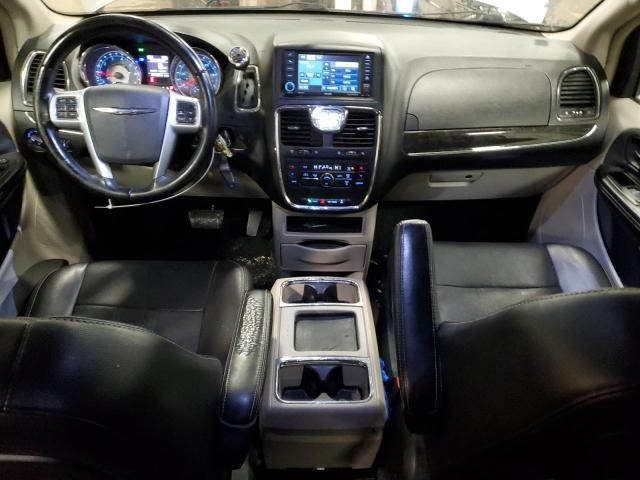 2012 Chrysler Town & Country Touring