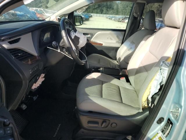 2015 Toyota Sienna XLE