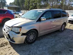 Carros salvage sin ofertas aún a la venta en subasta: 2014 Chrysler Town & Country Limited