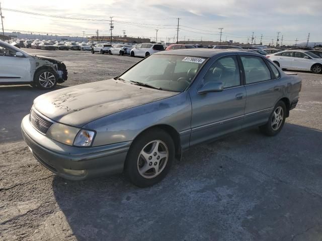 1999 Toyota Avalon XL