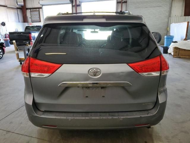 2011 Toyota Sienna XLE