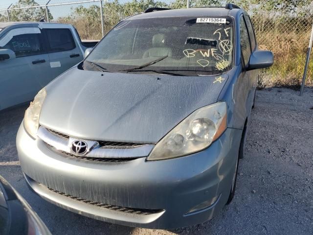 2006 Toyota Sienna XLE