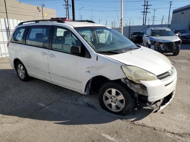 2005 Toyota Sienna CE