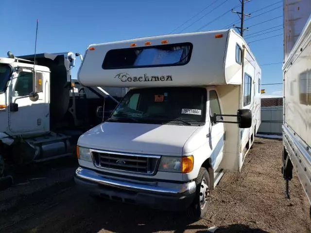 2004 Ford Econoline E450 Super Duty Cutaway Van