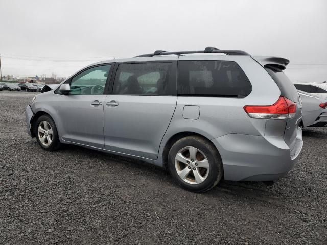 2014 Toyota Sienna LE