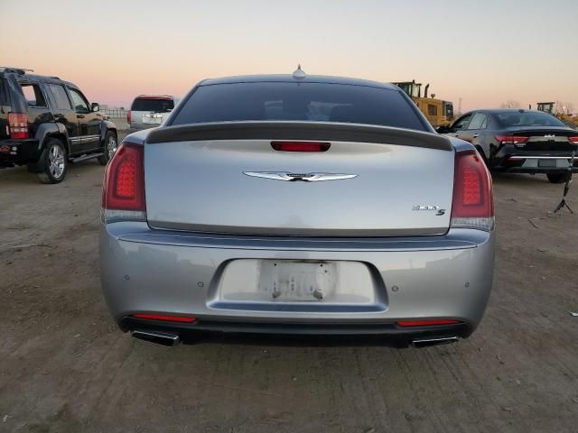 2018 Chrysler 300 S