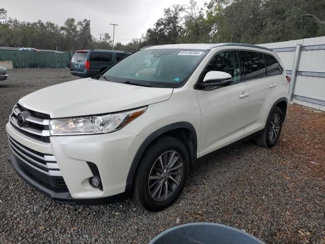 2019 Toyota Highlander SE