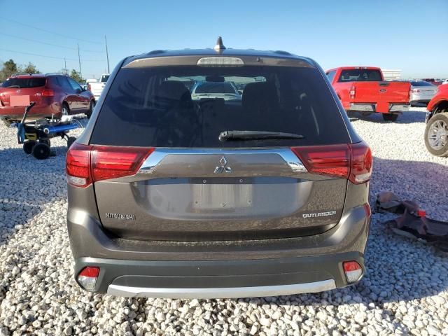 2017 Mitsubishi Outlander ES