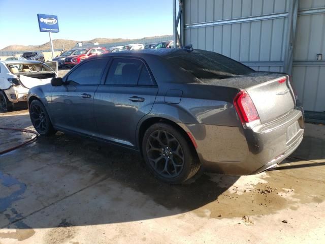 2019 Chrysler 300 Touring