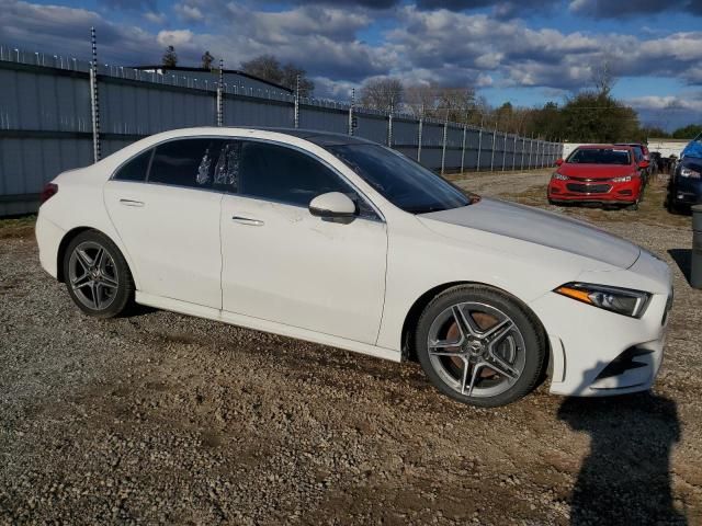 2020 Mercedes-Benz A 220