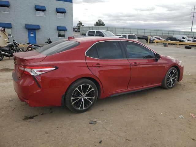 2020 Toyota Camry SE