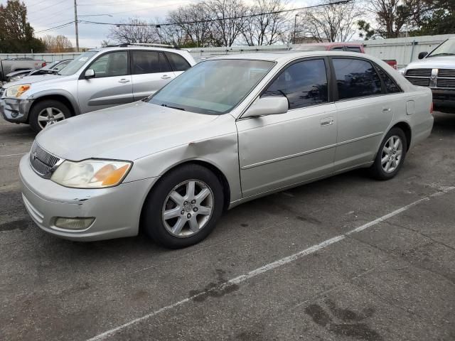 2000 Toyota Avalon XL