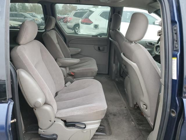 2003 Chrysler Town & Country LX