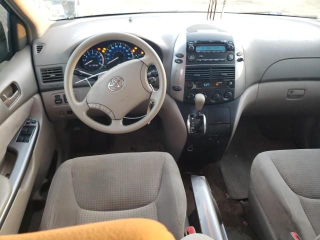 2006 Toyota Sienna LE