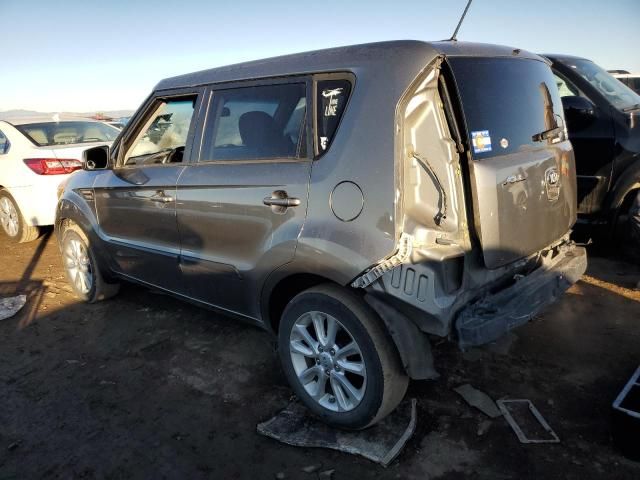 2013 KIA Soul +