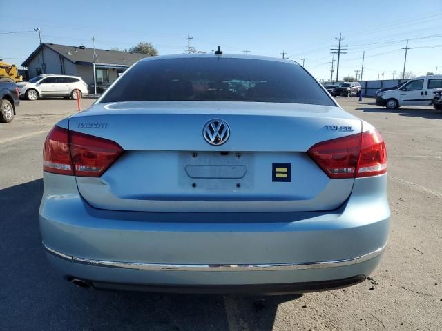 2012 Volkswagen Passat SEL