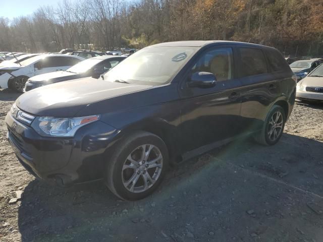 2014 Mitsubishi Outlander SE