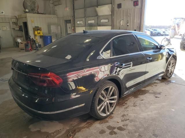 2017 Volkswagen Passat R-Line