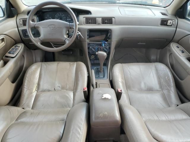 1999 Toyota Camry LE