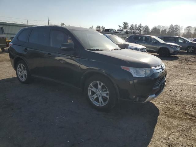 2015 Mitsubishi Outlander SE