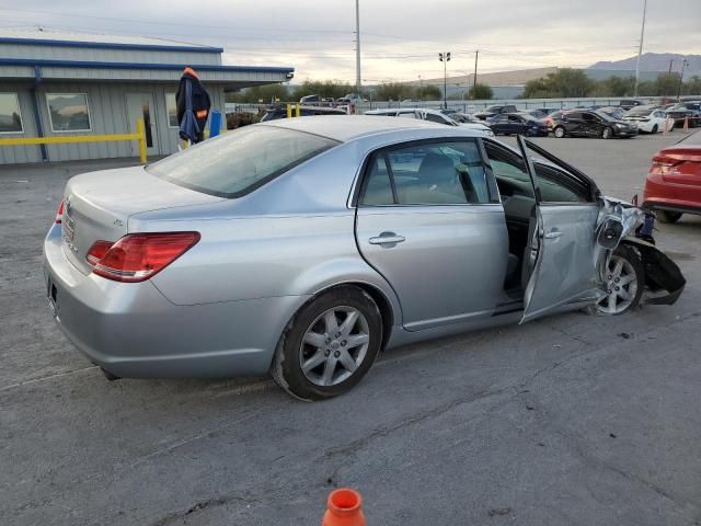 2005 Toyota Avalon XL