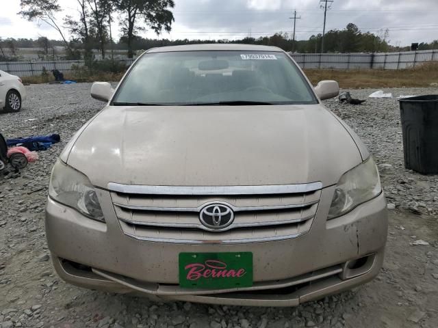 2005 Toyota Avalon XL