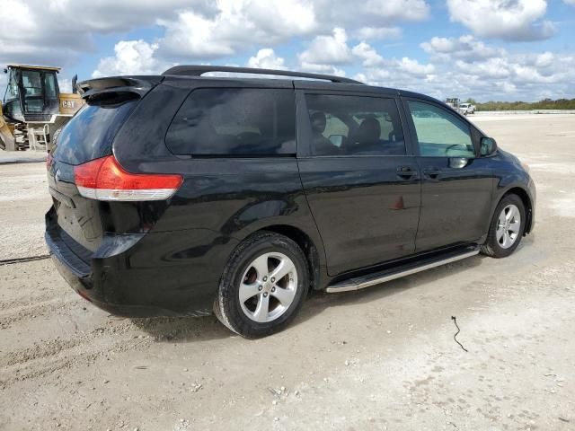 2011 Toyota Sienna LE