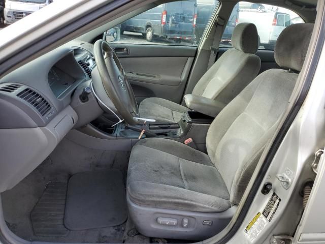 2004 Toyota Camry LE