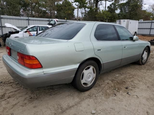 1999 Lexus LS 400