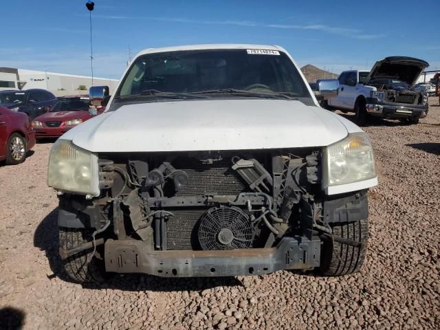 2004 Nissan Titan XE