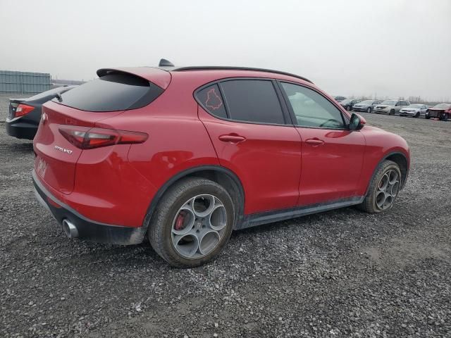 2018 Alfa Romeo Stelvio Sport