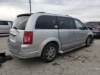 2010 Chrysler Town & Country Limited