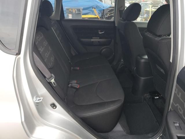 2012 KIA Soul +