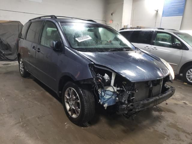 2006 Toyota Sienna XLE