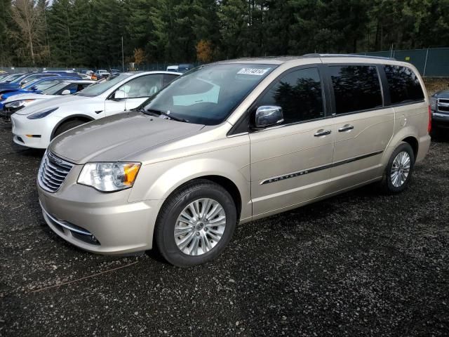 2013 Chrysler Town & Country Limited