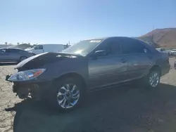 Carros salvage sin ofertas aún a la venta en subasta: 2003 Toyota Camry LE