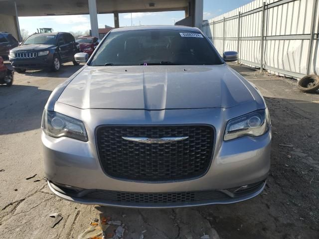 2016 Chrysler 300 S