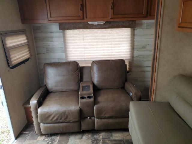 2013 Coachmen Apex Ultra