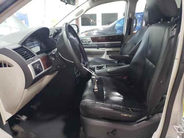 2009 Chrysler Town & Country Touring