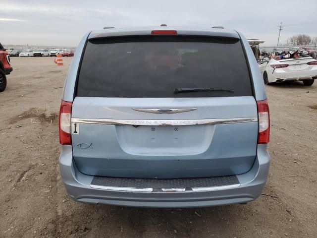 2013 Chrysler Town & Country Touring