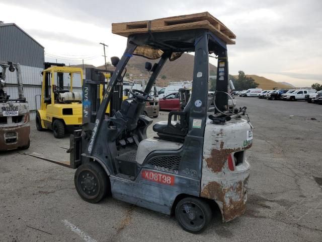 2010 Nissan Forklift