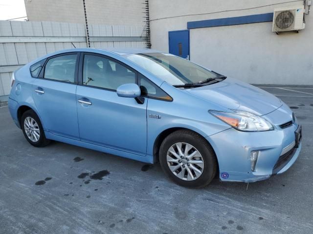 2014 Toyota Prius PLUG-IN