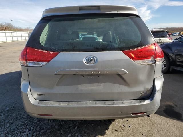 2014 Toyota Sienna XLE