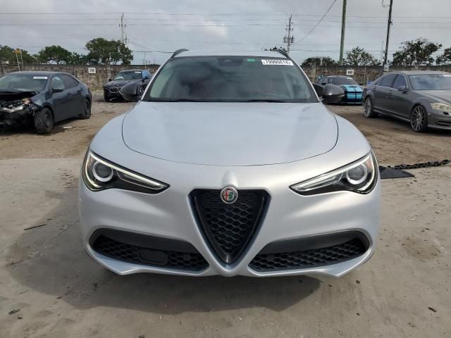 2021 Alfa Romeo Stelvio Sport